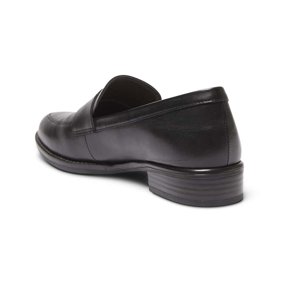 Infinity Loafer in Black Leather