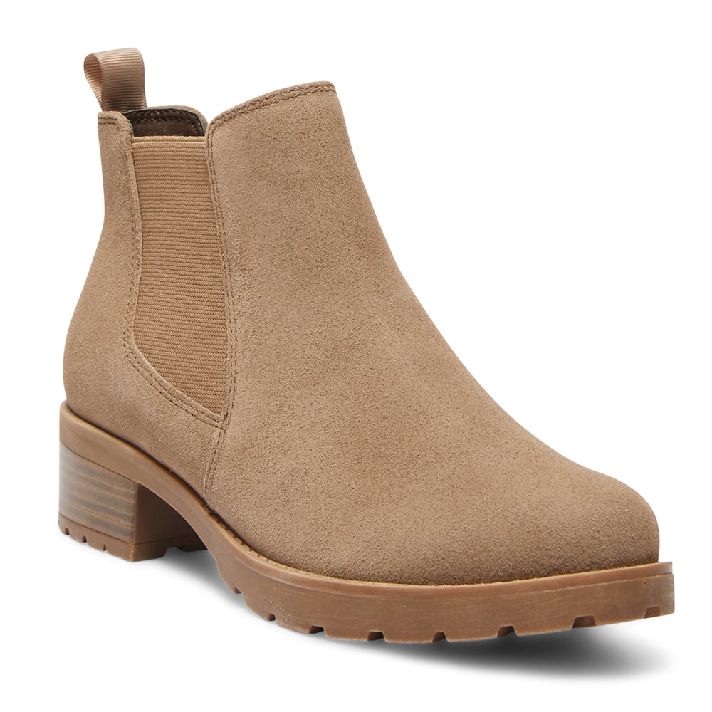Iowa Boot in Taupe Suede