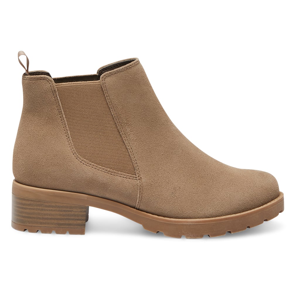 Iowa Boot in Taupe Suede