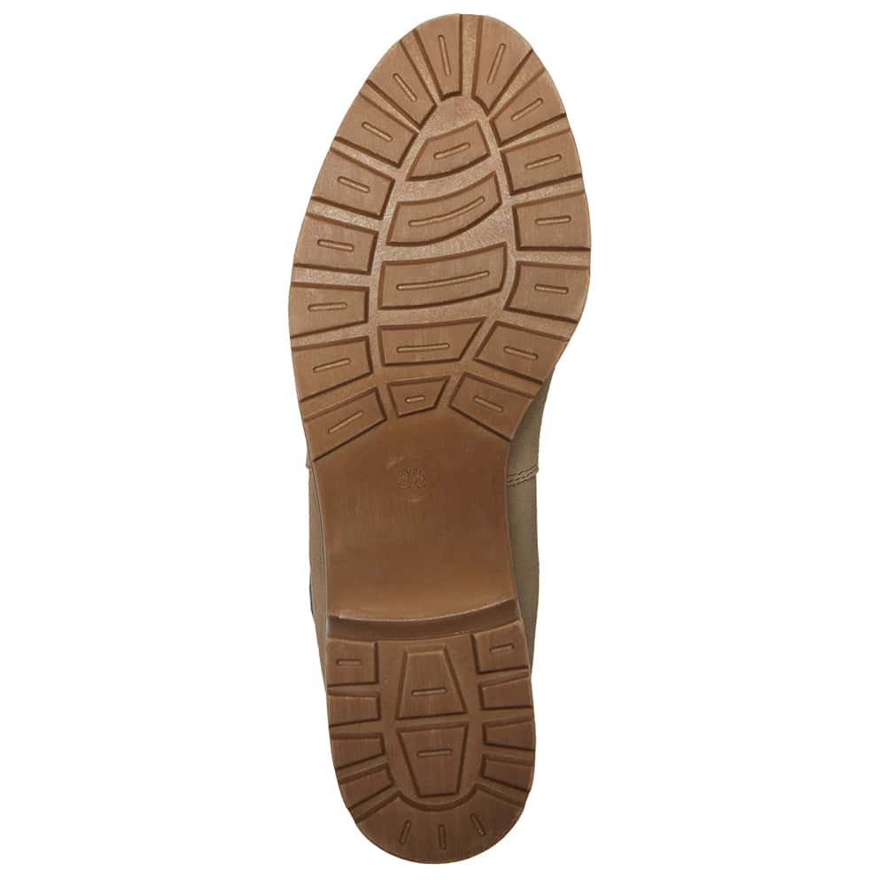 Iowa Boot in Taupe Suede