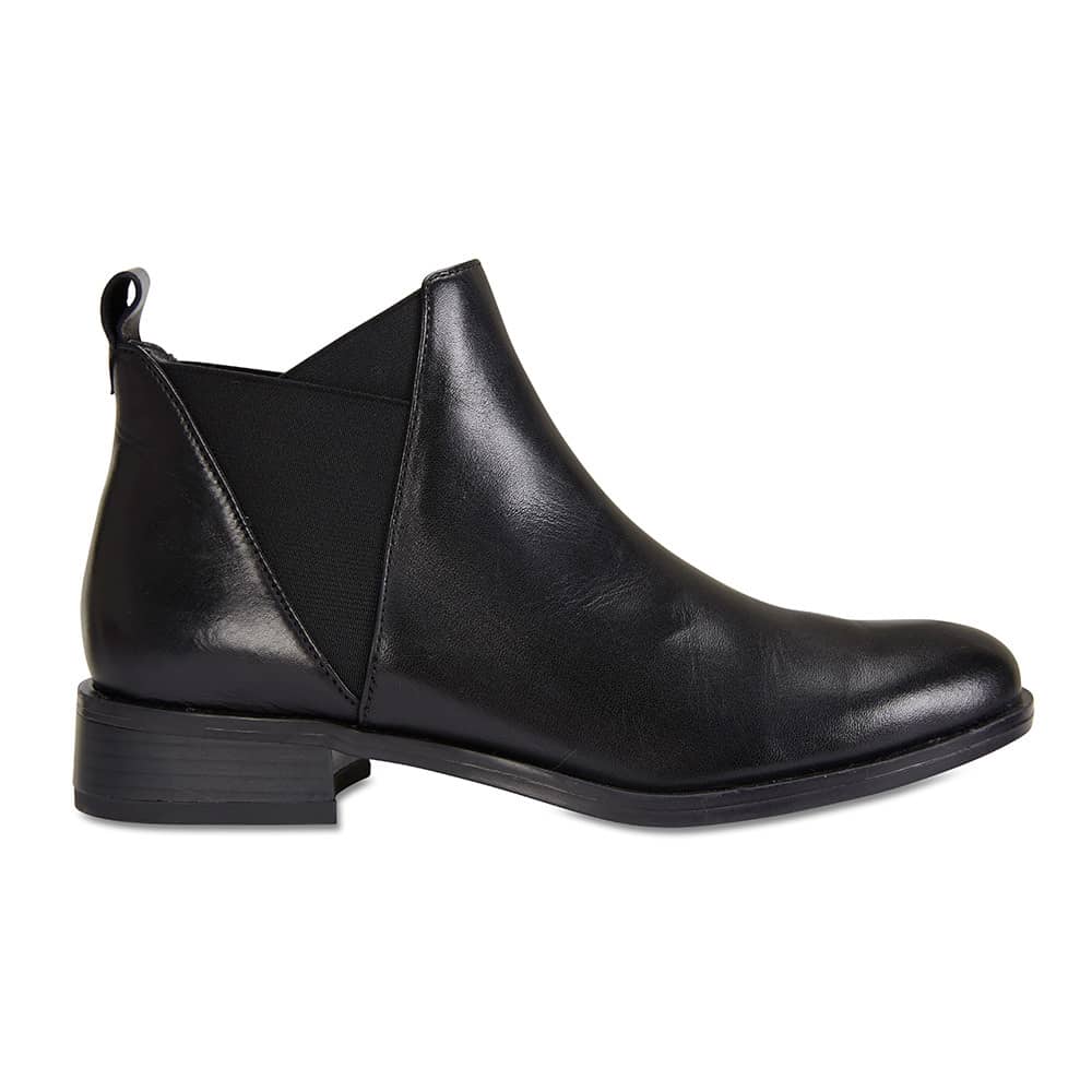 Jersey Boot in Black Leather
