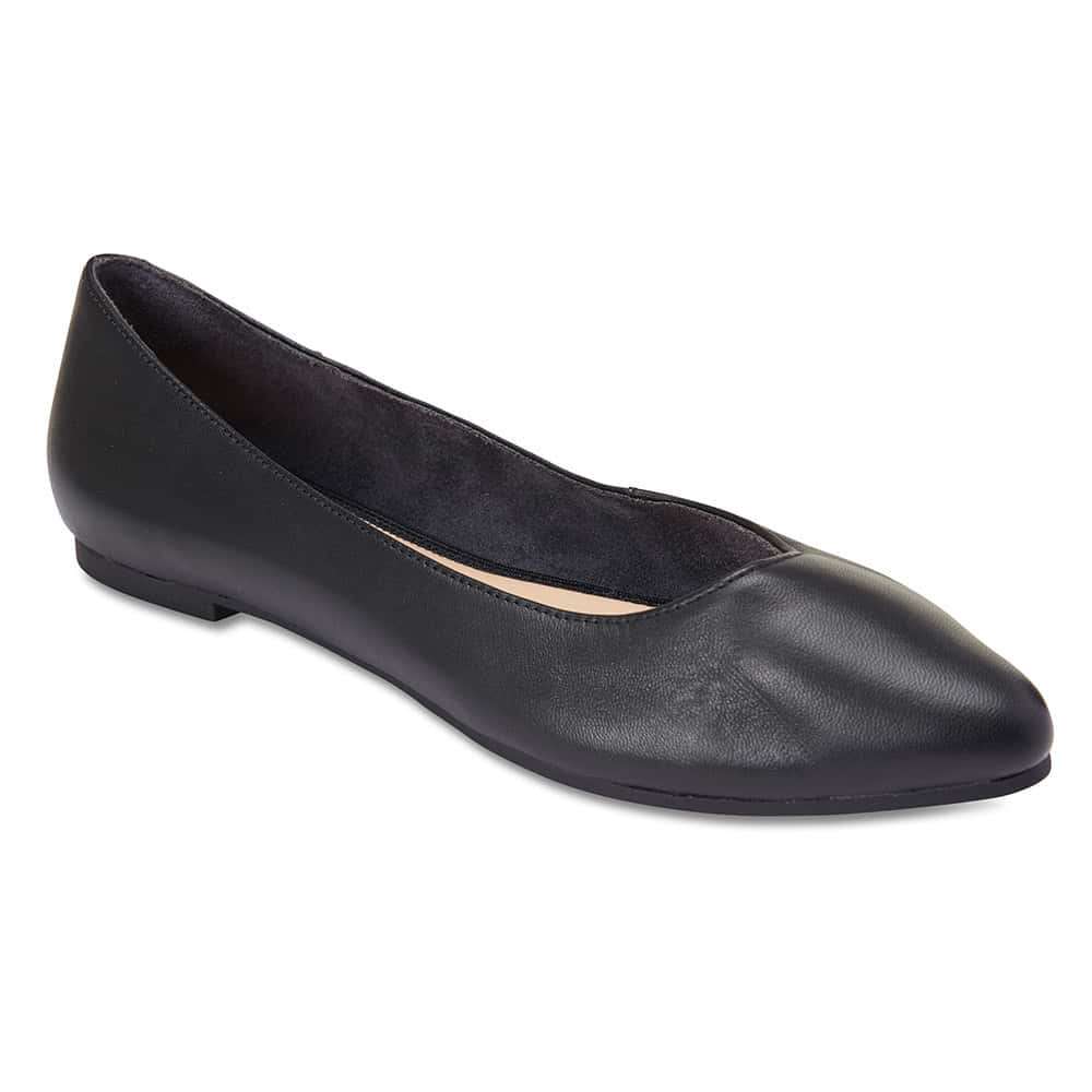 Lucia Flat in Black Leather