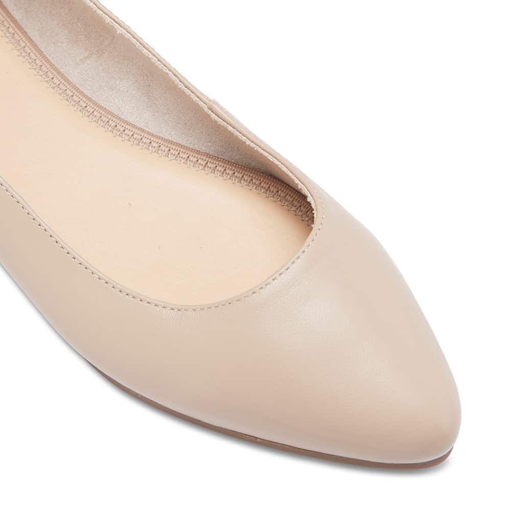 Lucia Flat in Nude Leather