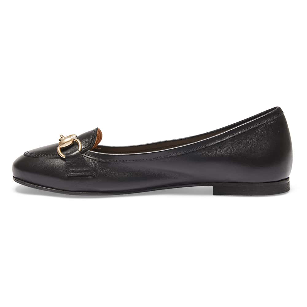 Madeline Flat in Black Leather