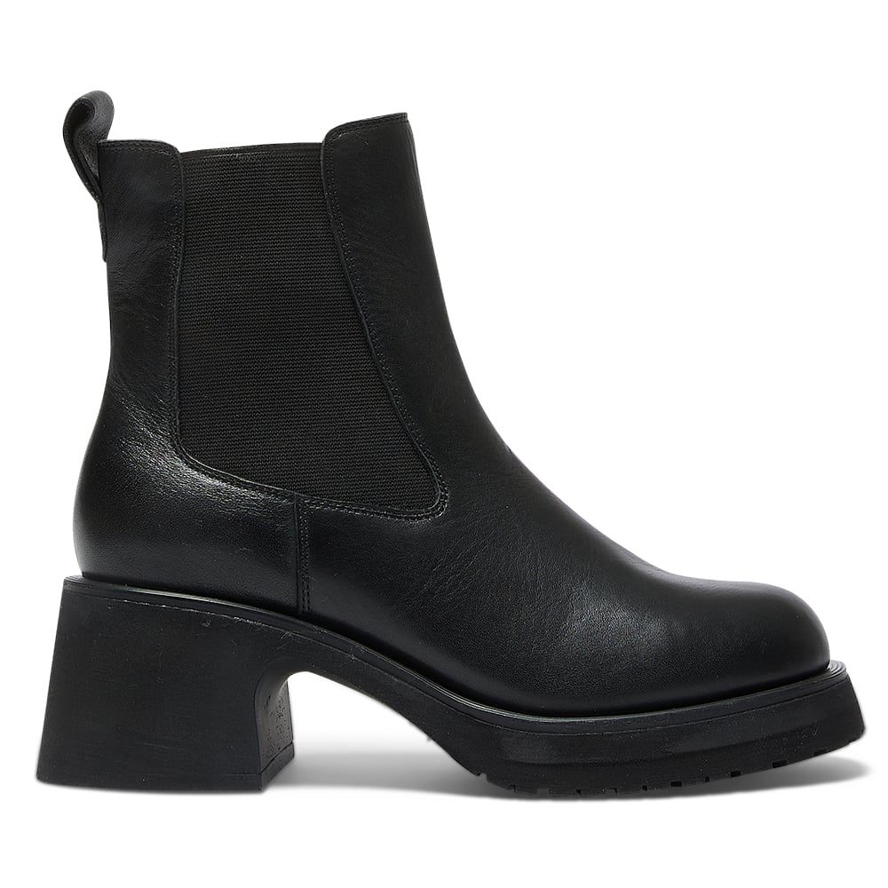 Mason Boot in Black Leather
