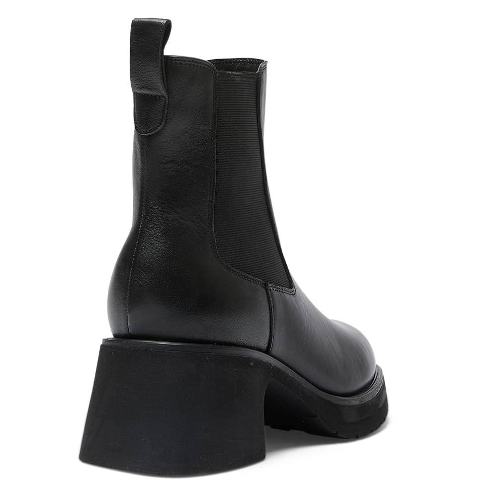 Mason Boot in Black Leather