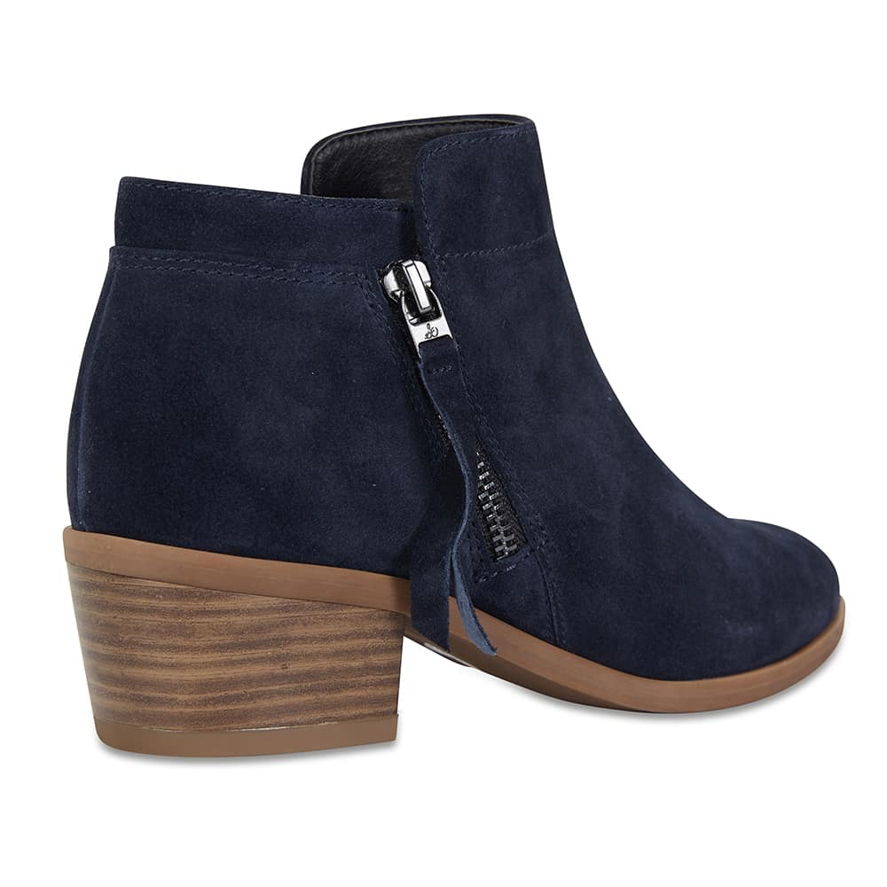Mentor Boot in Navy Suede