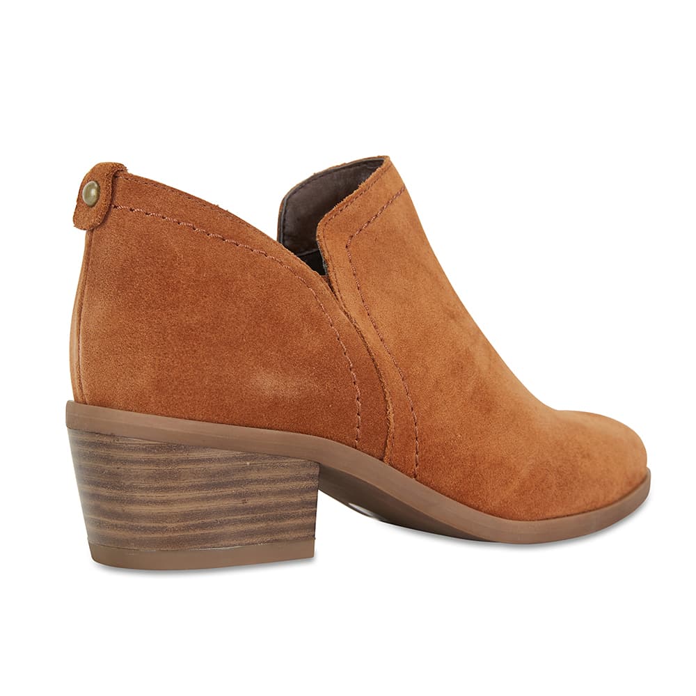 Miller Boot in Tan Suede