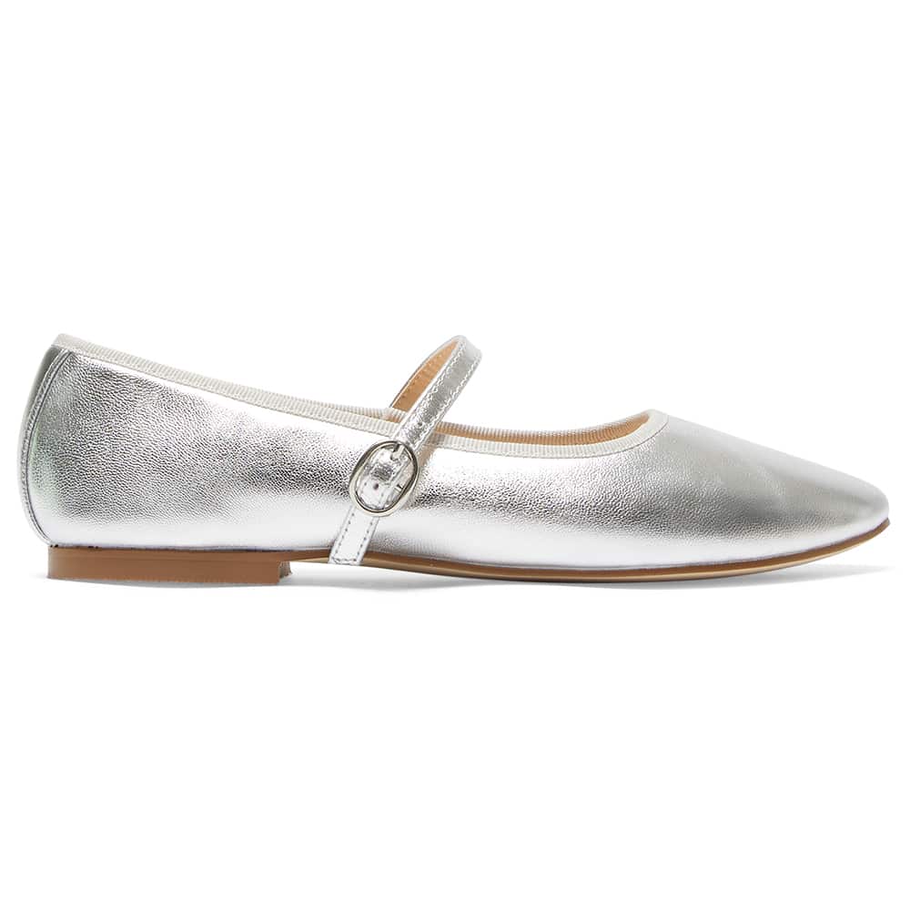 Molly Flat in Silver Metallic Leather