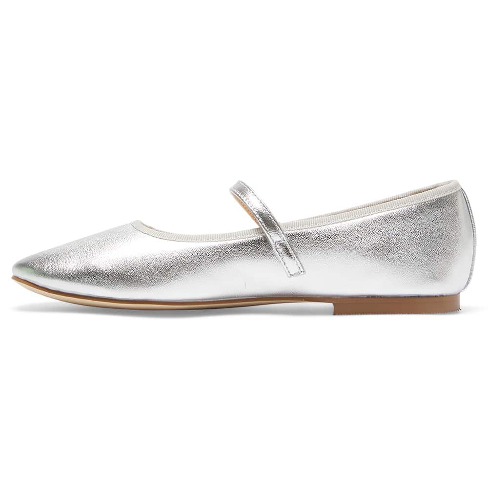 Molly Flat in Silver Metallic Leather