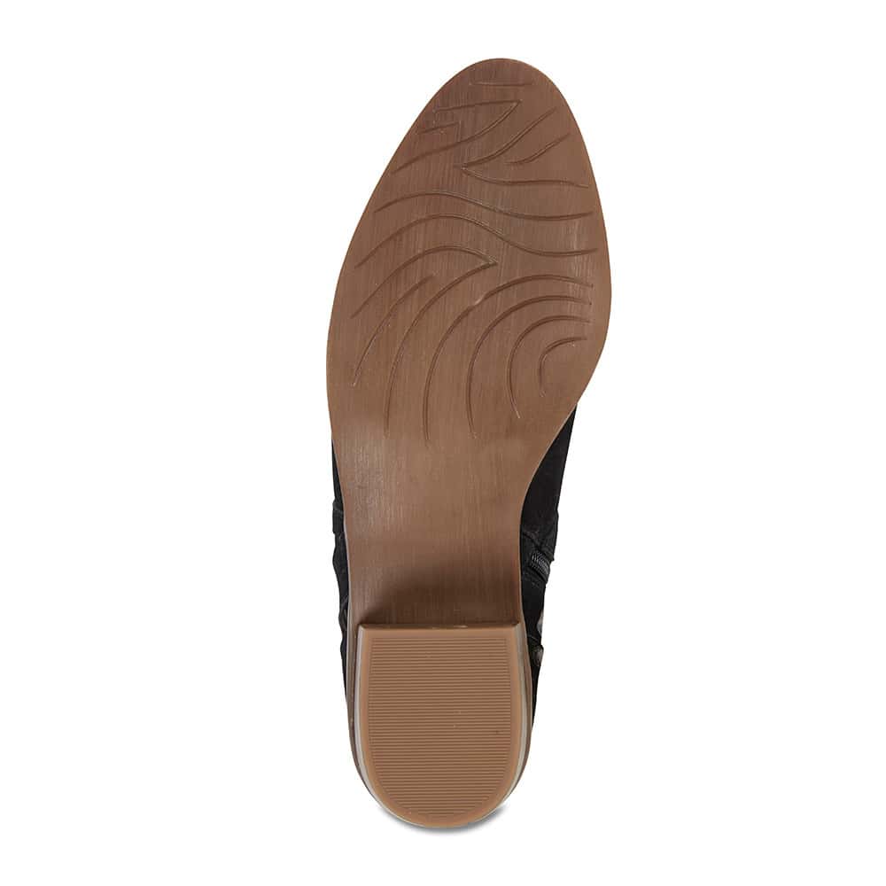 Sandler Montreal Boot in Black Nubuck