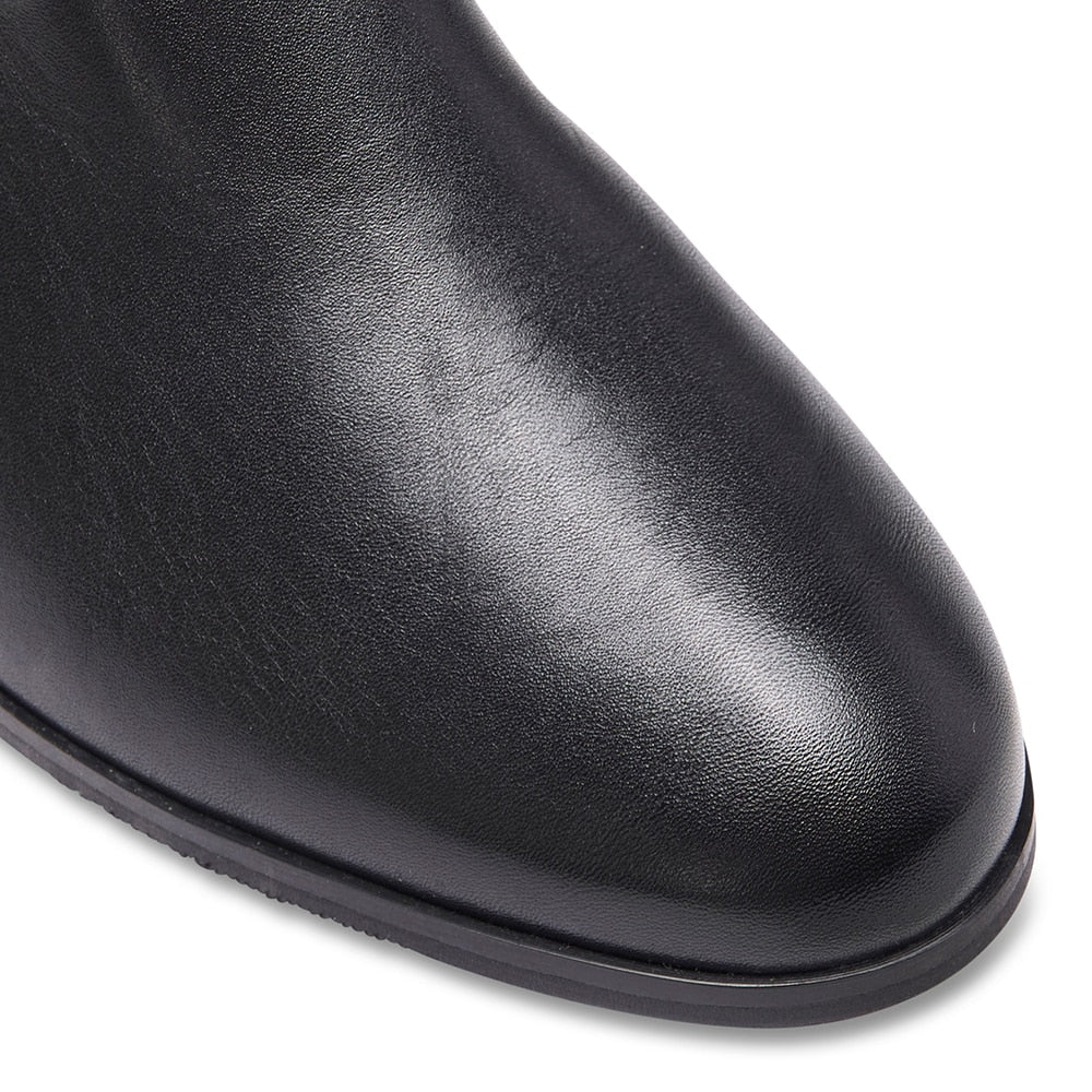 Nevada Heel in Black Leather