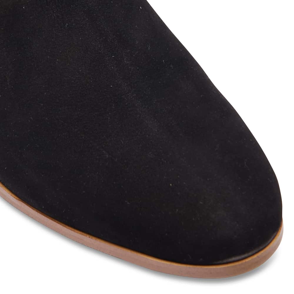 Nevada Heel in Black Nubuck