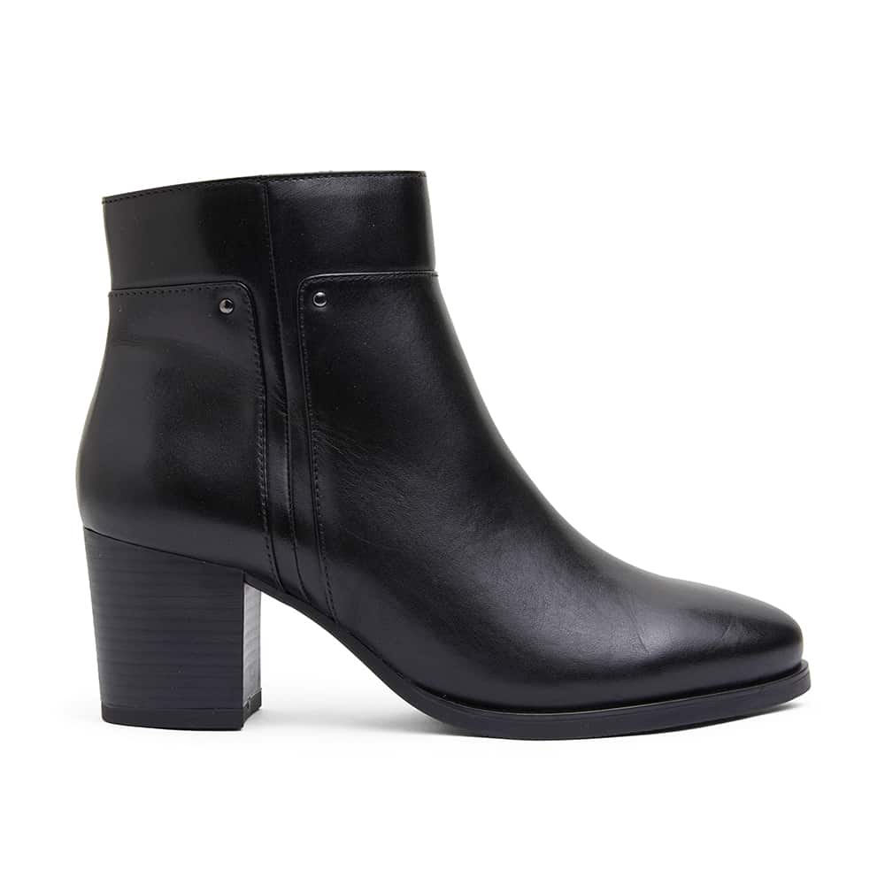 Newton Boot in Black Leather