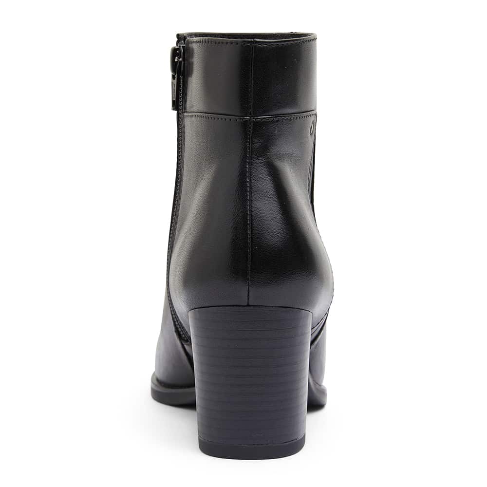 Newton Boot in Black Leather