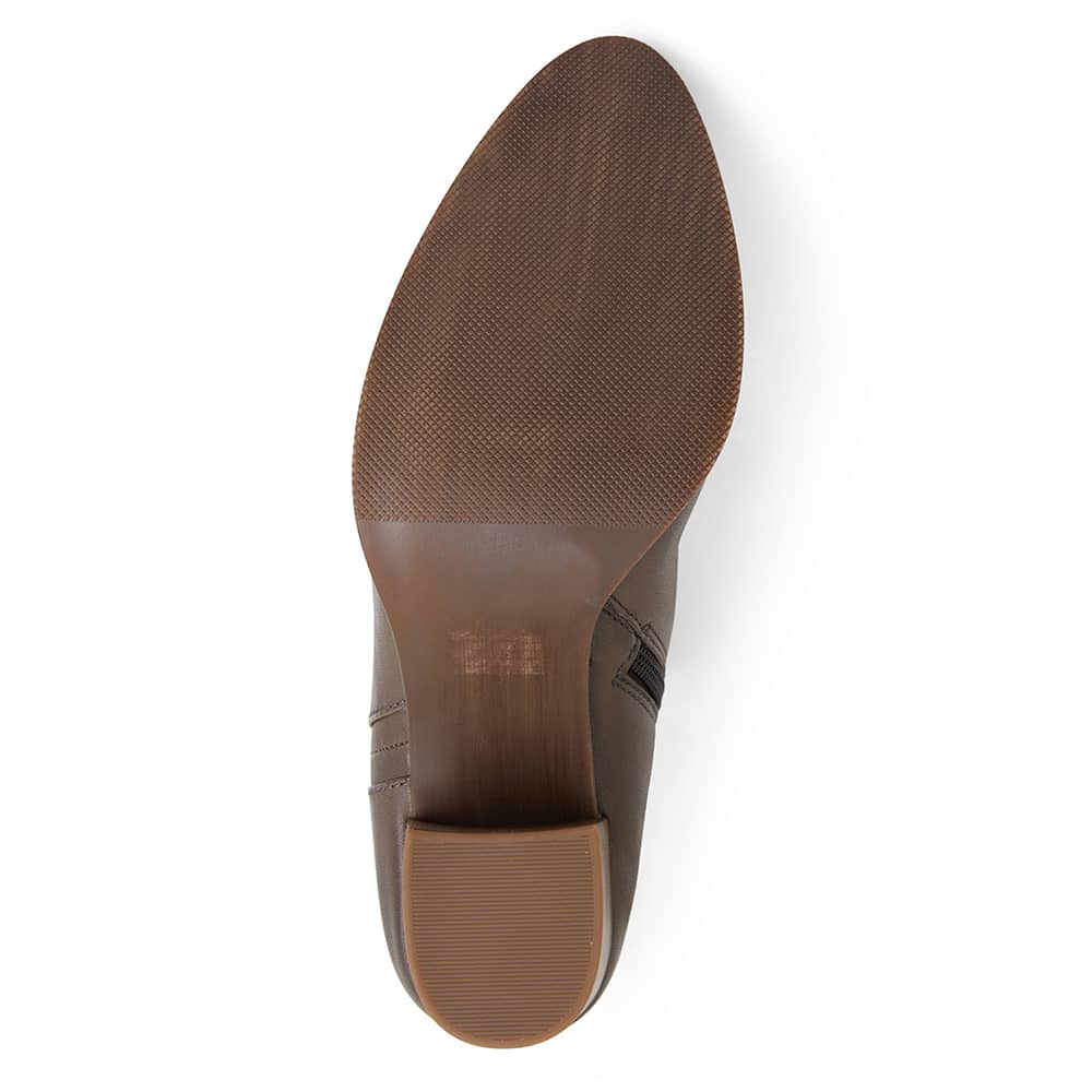 Newton Boot in Khaki Leather