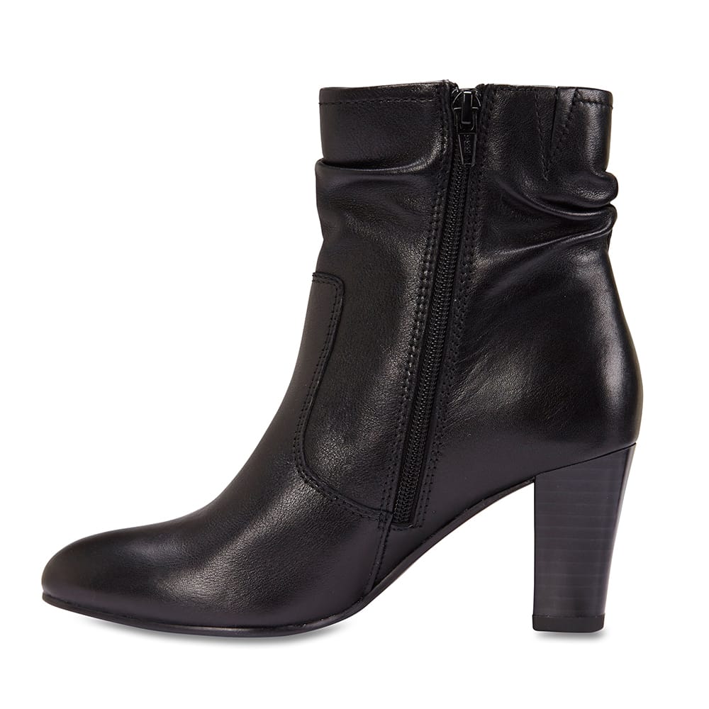 Pippa Boot in Black Leather