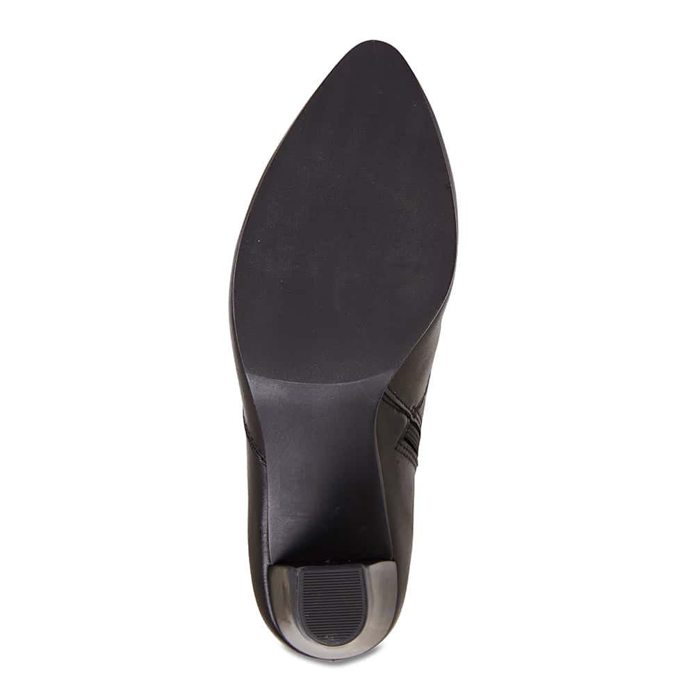 Pippa Boot in Black Leather