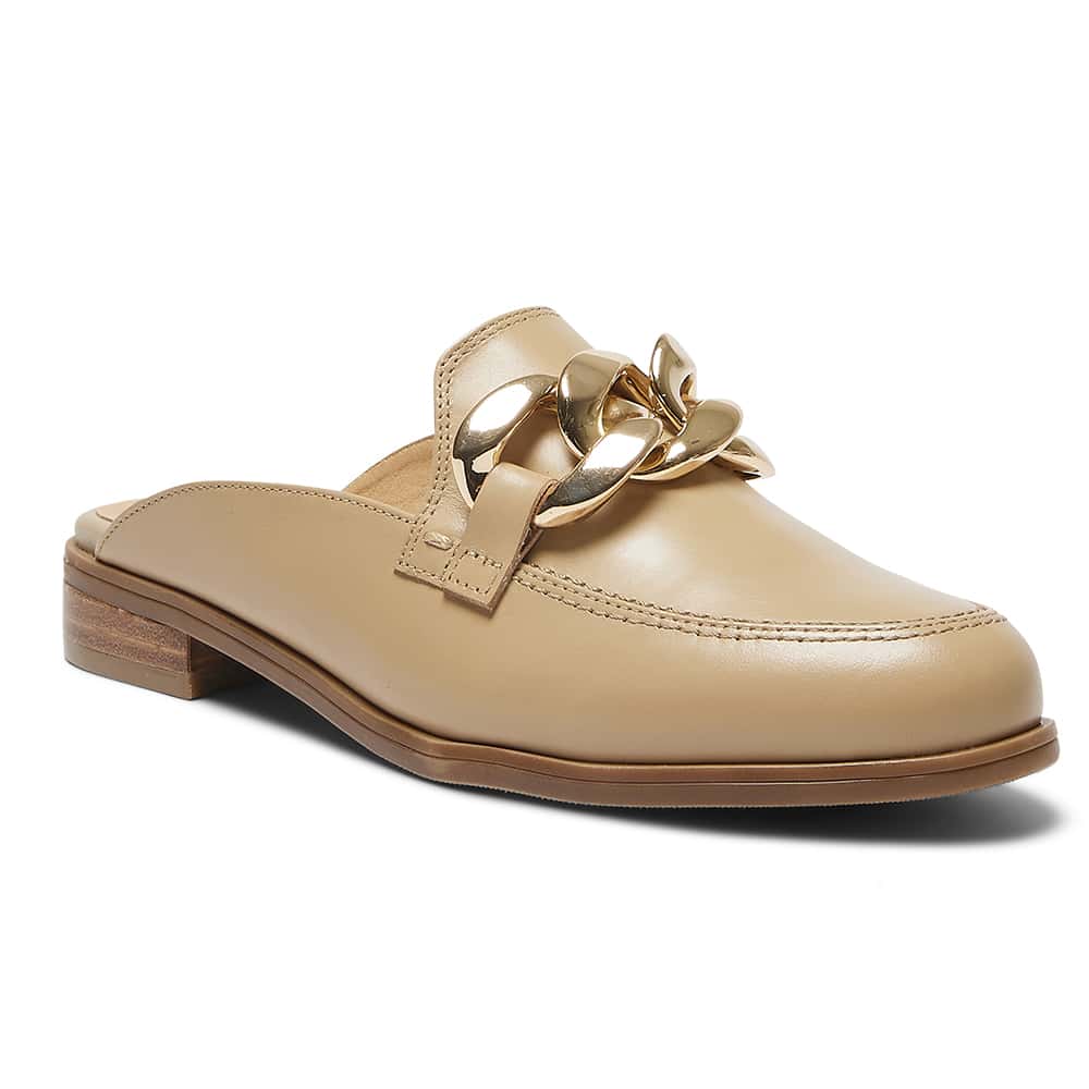 Pivot Loafer in Nude Leather