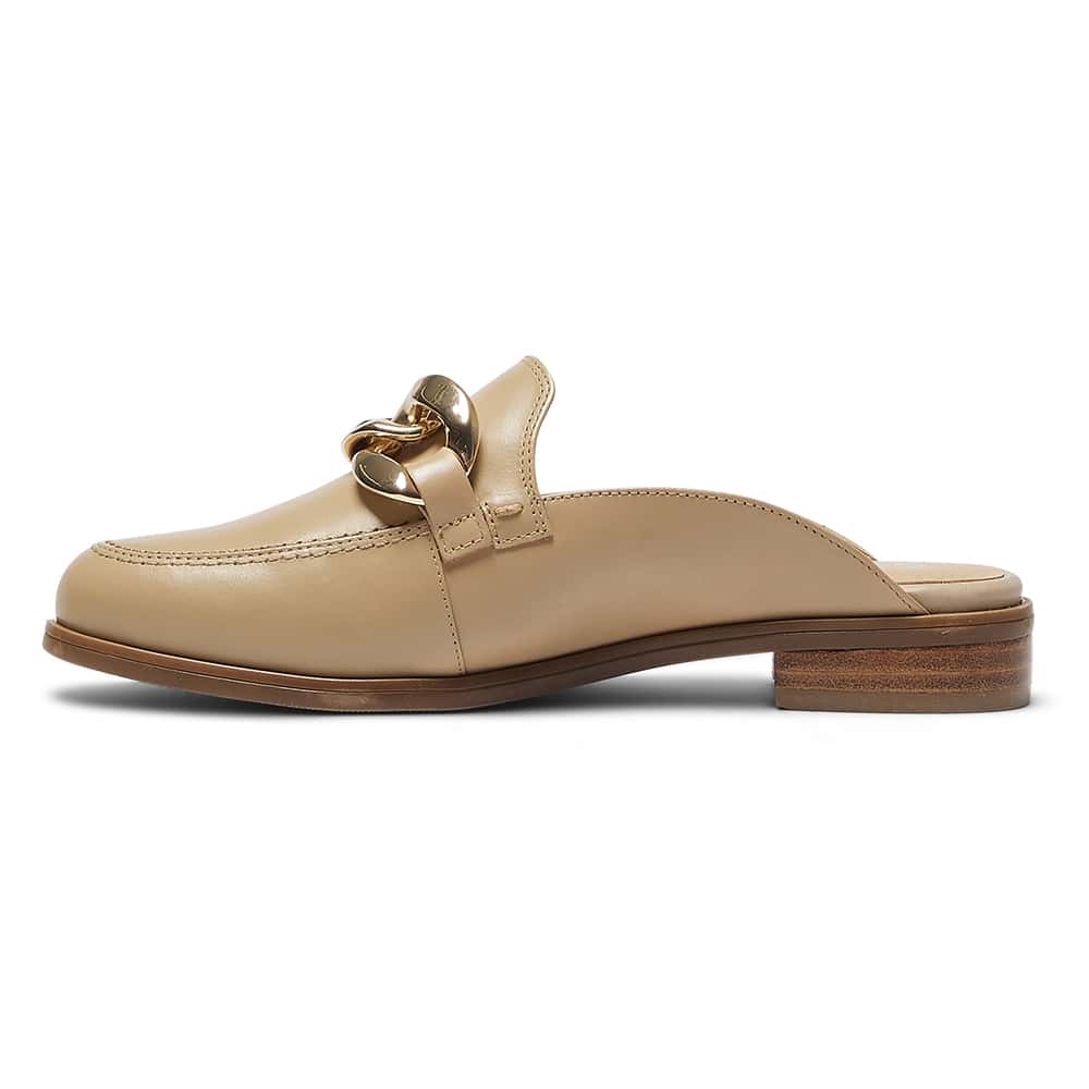 Pivot Loafer in Nude Leather