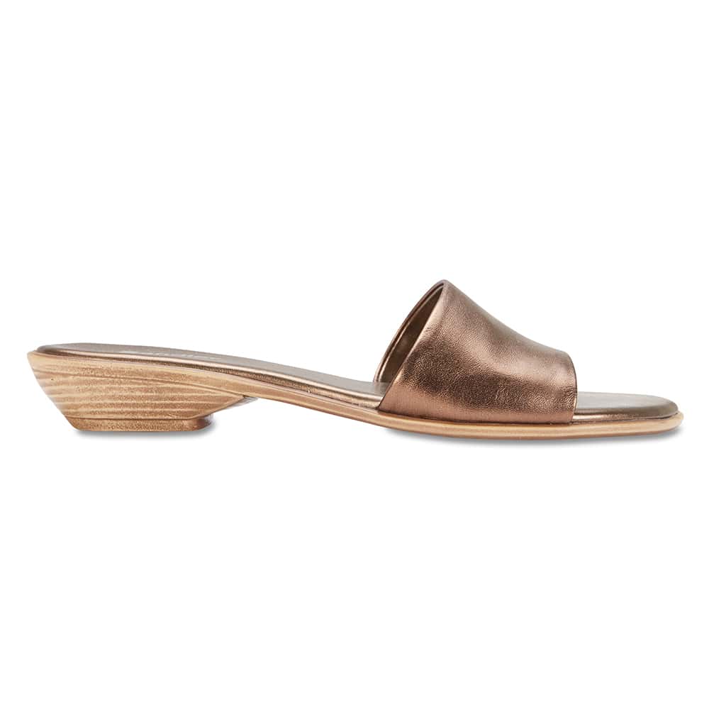 Saga Slide in Bronze Leather