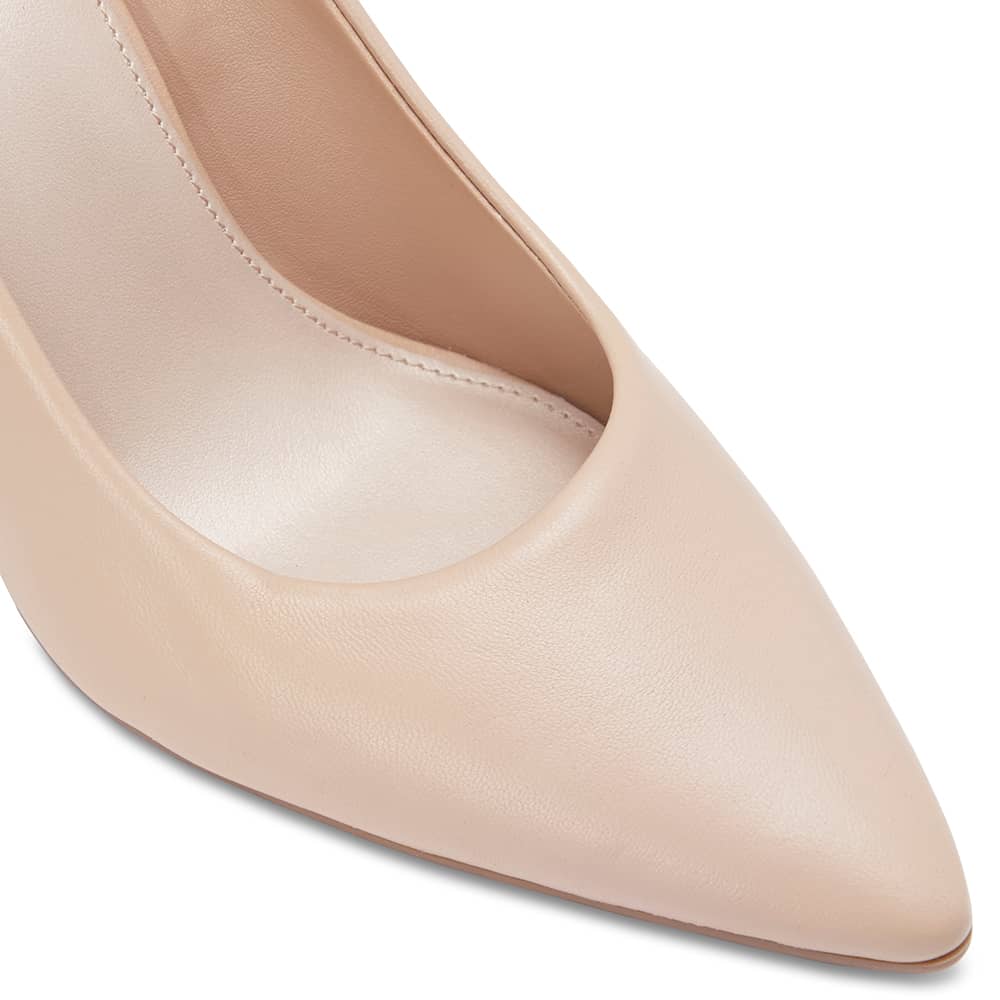 Sally Heel in Nude Leather