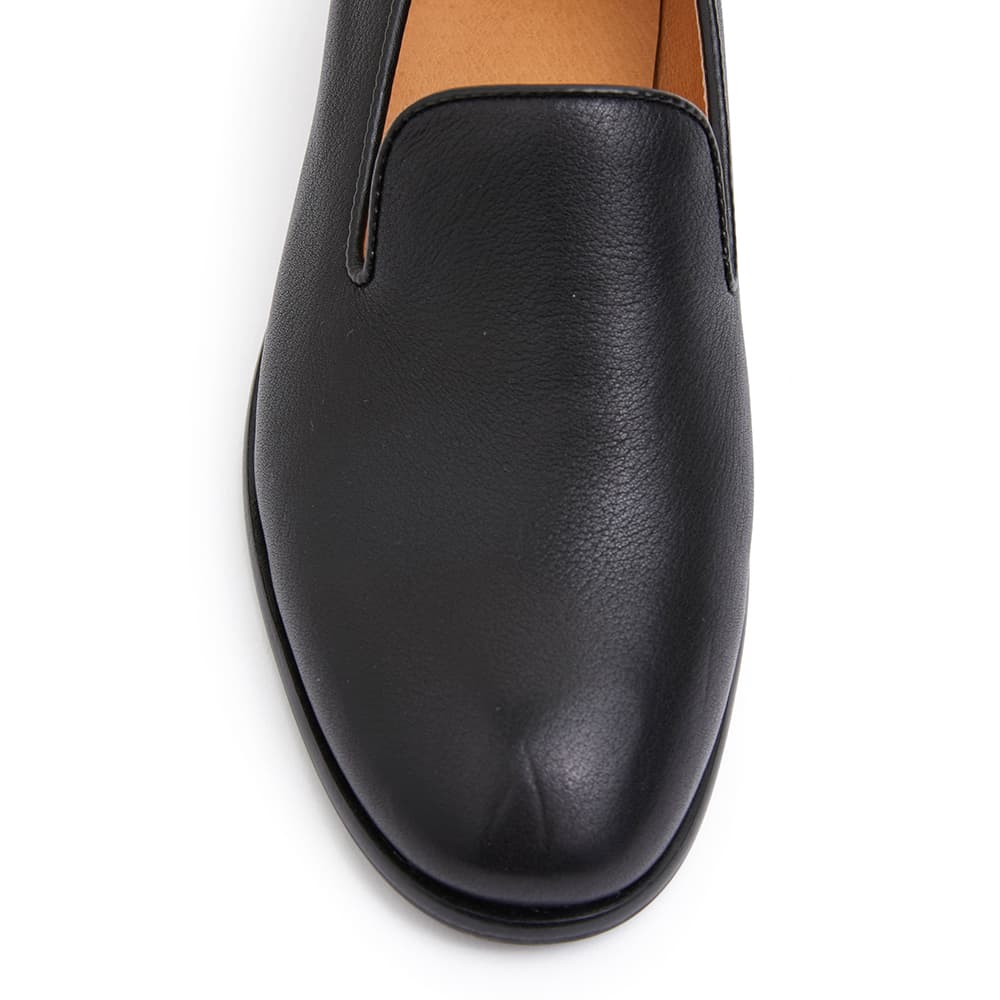 Sanford Loafer in Black Leather