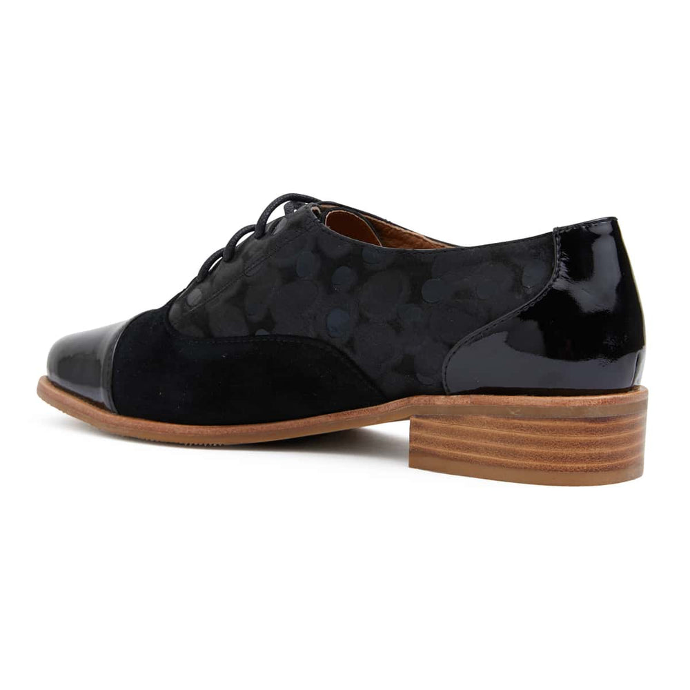 Shiraz Brogue in Black Multi Leather