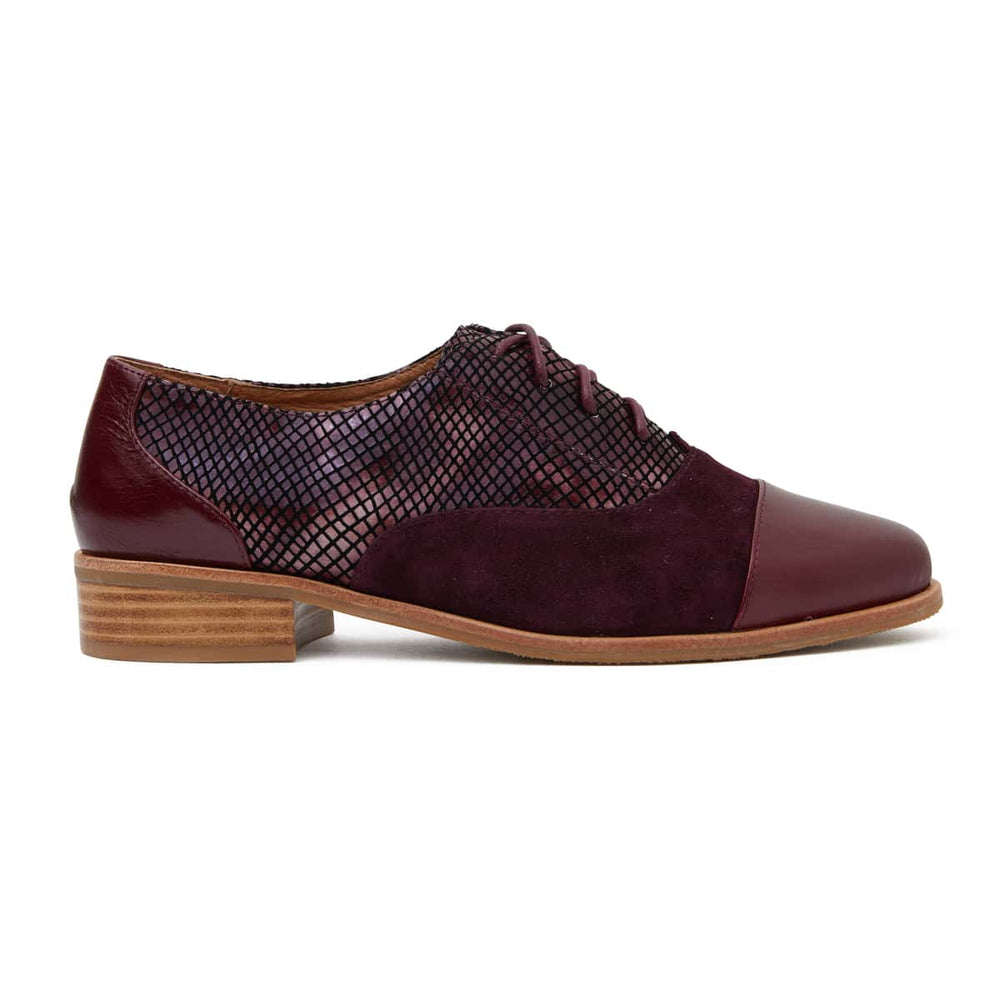 Shiraz Brogue in Burgundy Leather