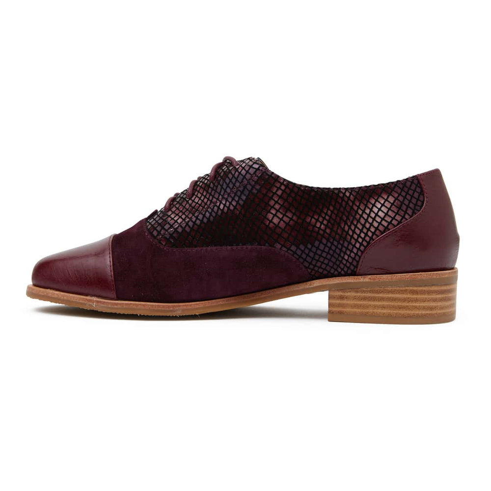 Shiraz Brogue in Burgundy Leather
