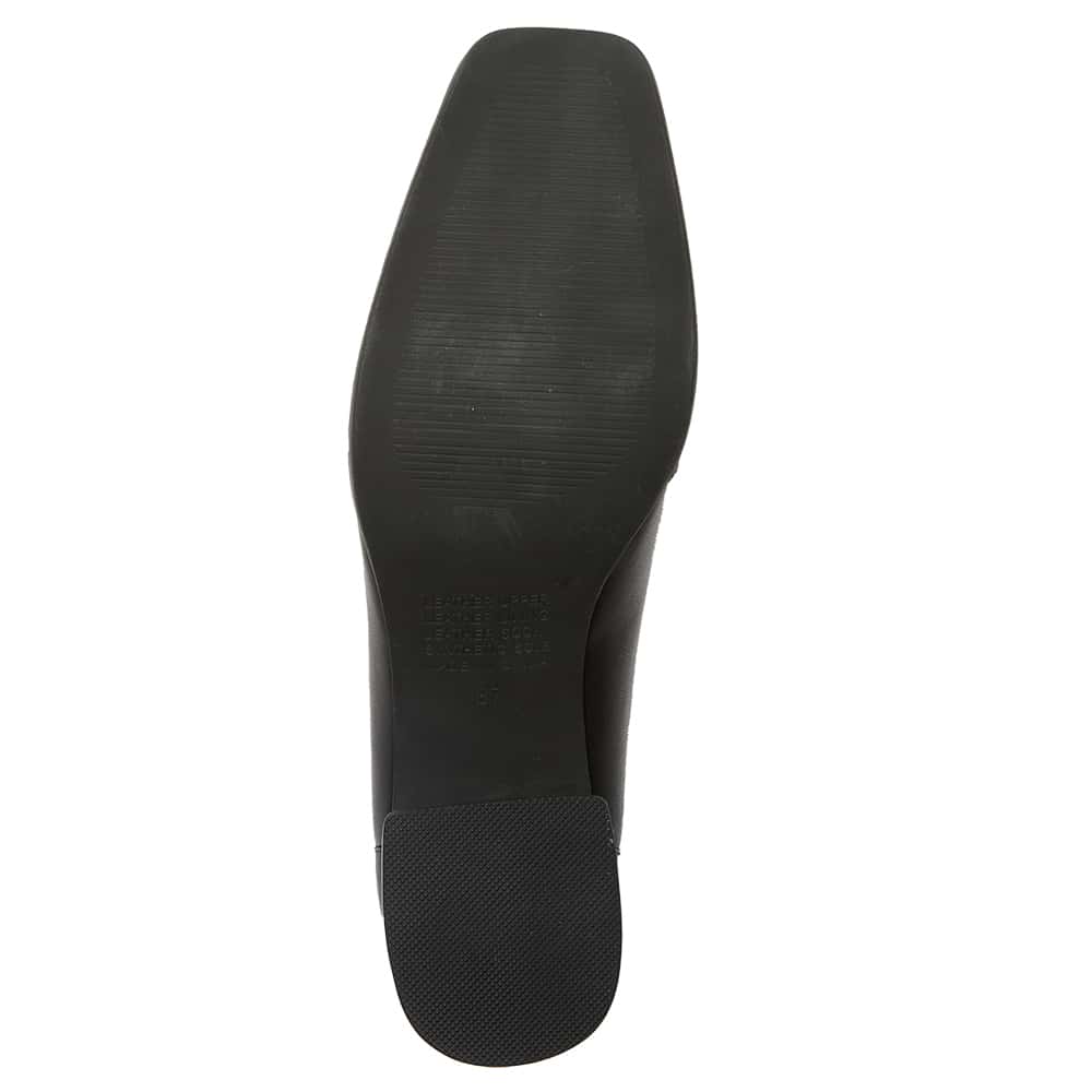 Sophia Loafer in Black Leather