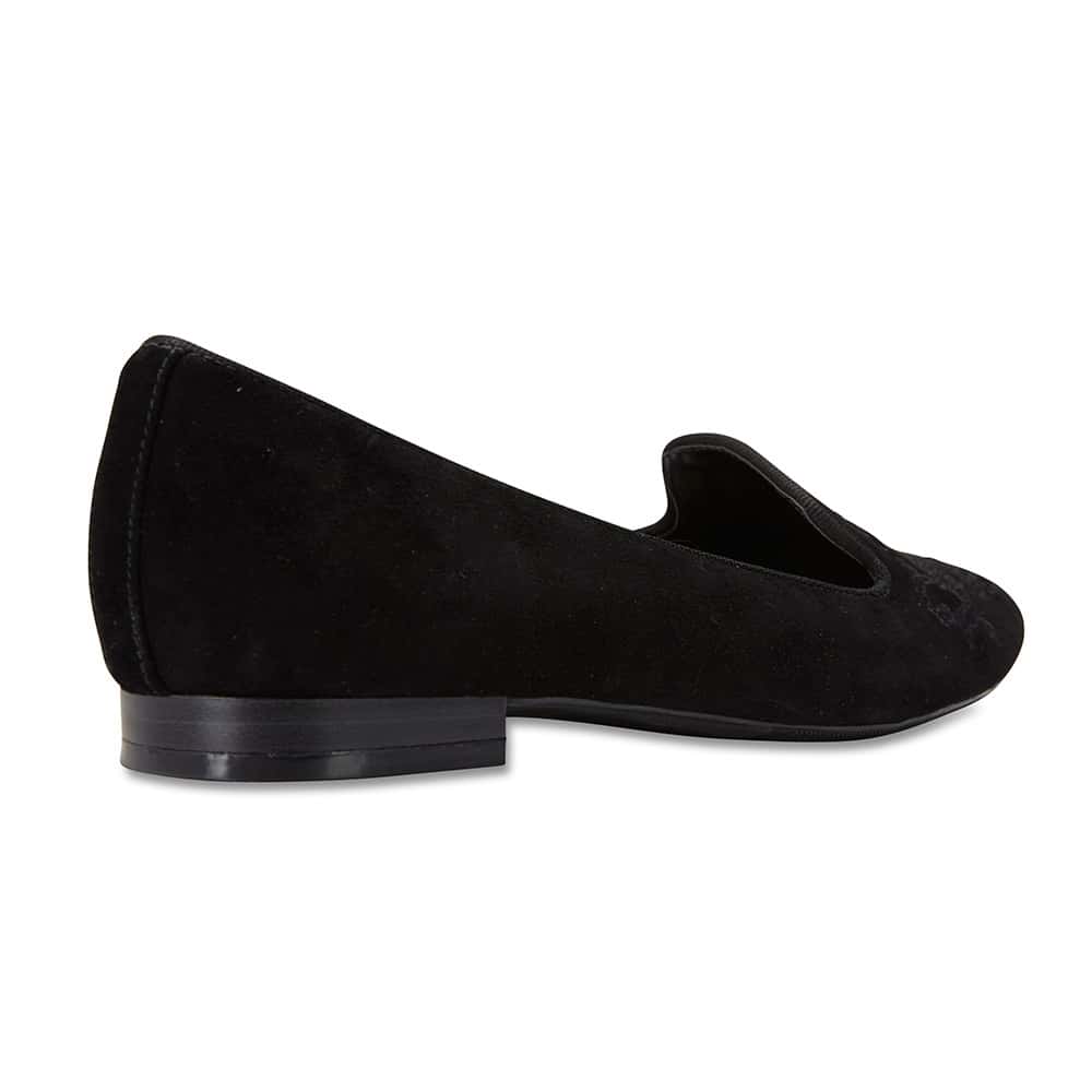 Tailor Loafer in Black Suede