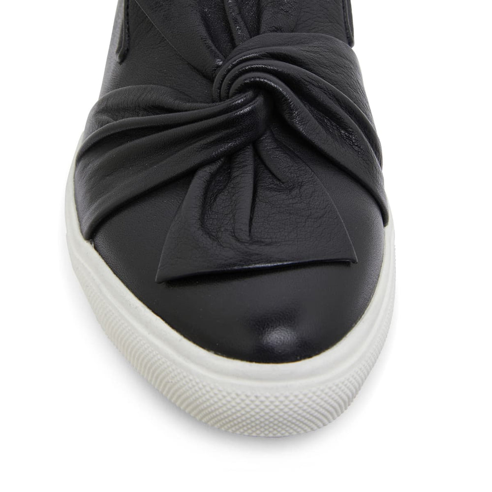 Talia Ballet Flat in Black Leather
