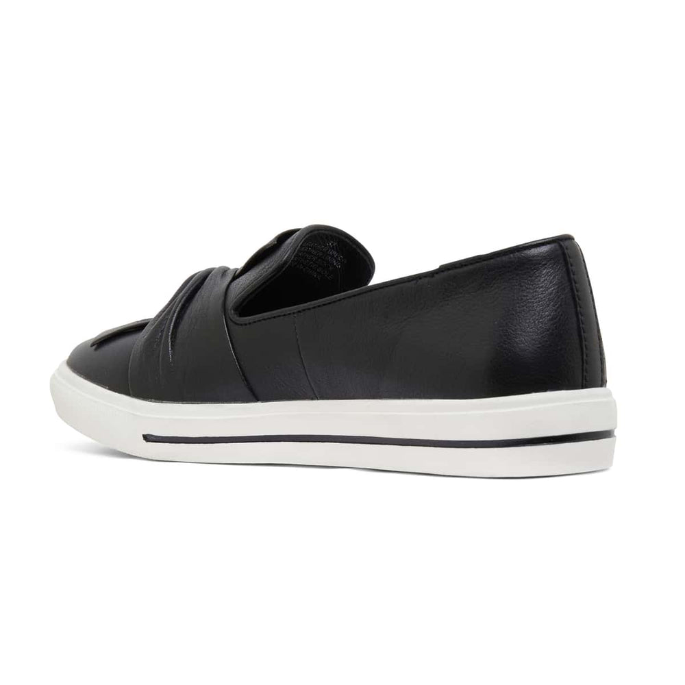 Talia Ballet Flat in Black Leather