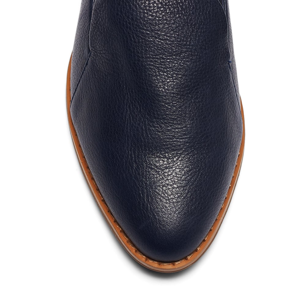 Tara Loafer in Navy Leather