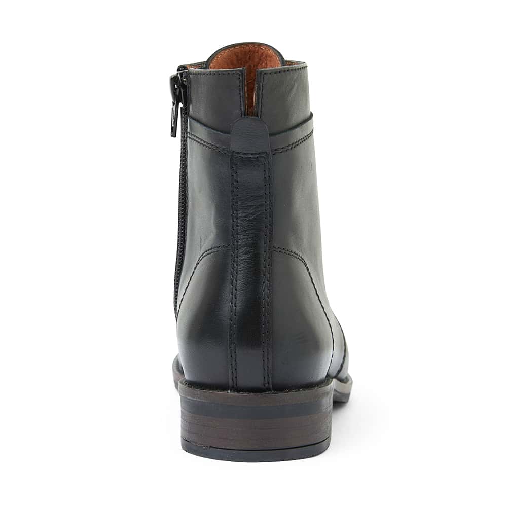 Tommy Boot in Black Leather