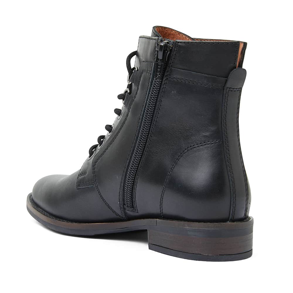 Tommy Boot in Black Leather