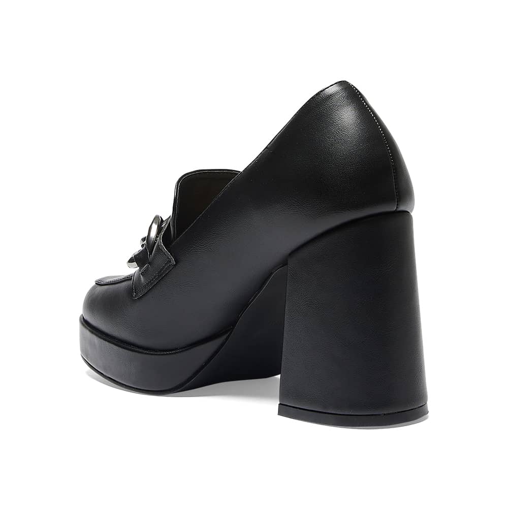 Trinity Loafer in Black Smooth