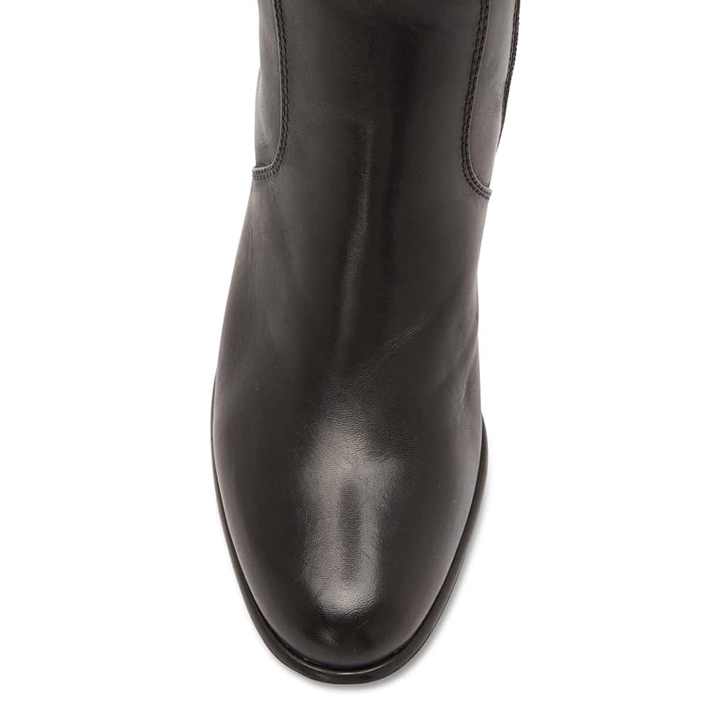 Victor Boot in Black Leather