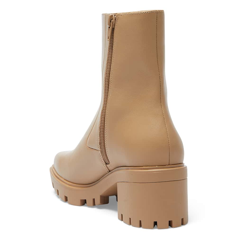 Zack Boot in Camel Leather