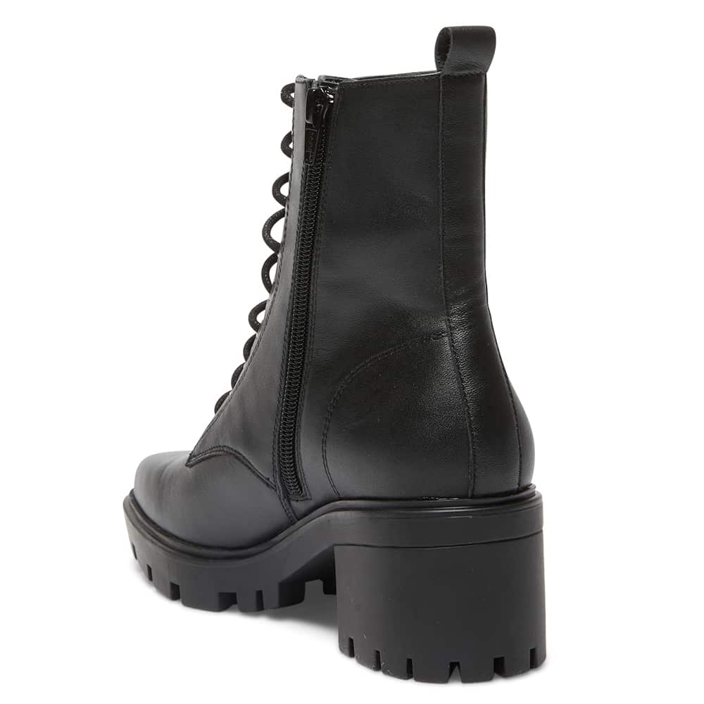 Zane Boot in Black Leather