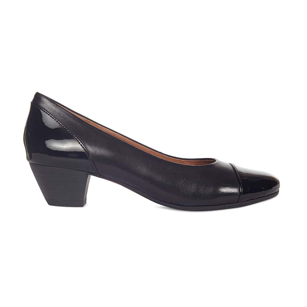 Acton Heel in Black Patent | Wide Steps | Shoe HQ
