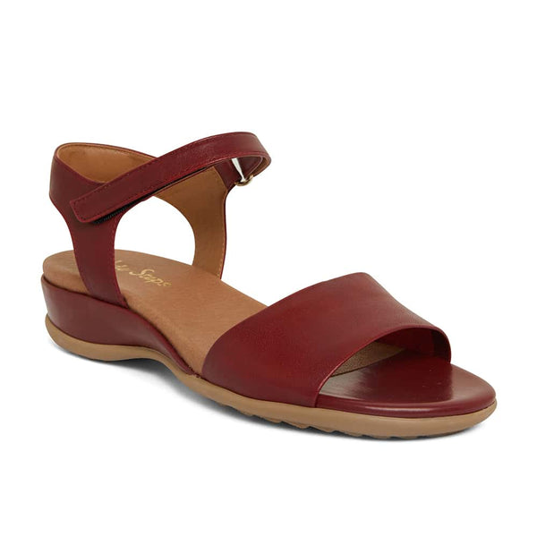 Camden Sandal in Cherry Leather Wide Steps Shoe HQ