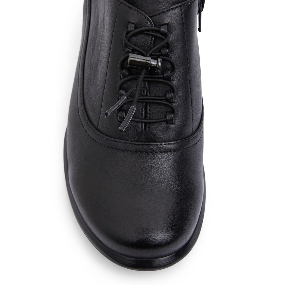 Damian Boot in Black Leather