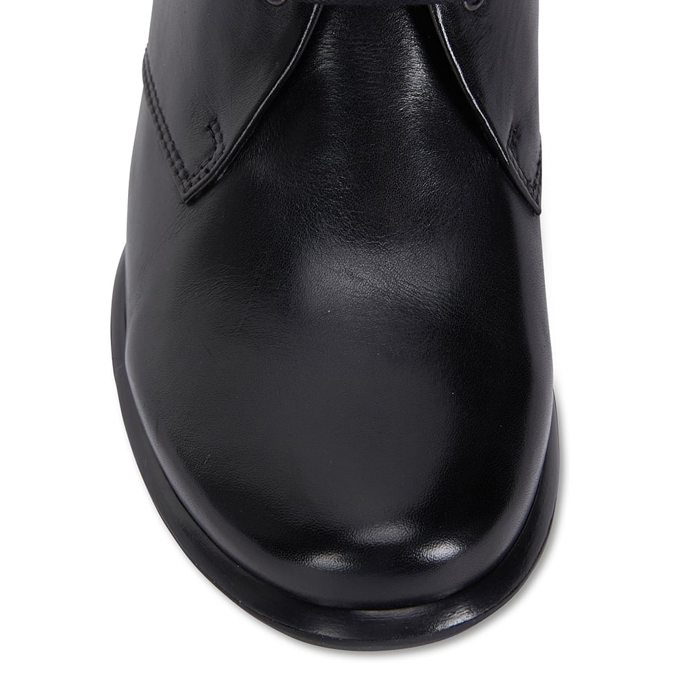 Driver Boot in Black Leather
