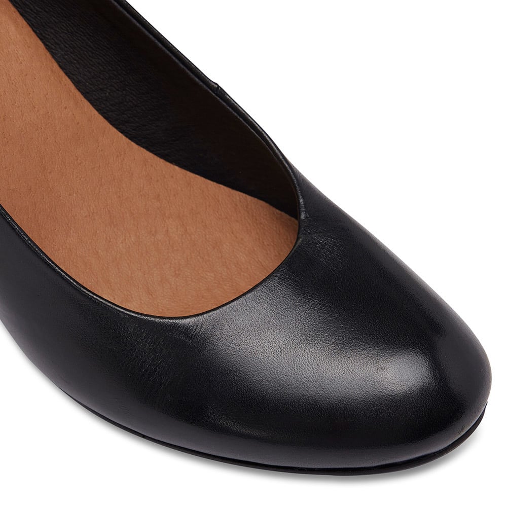 Edina Heel in Black Leather