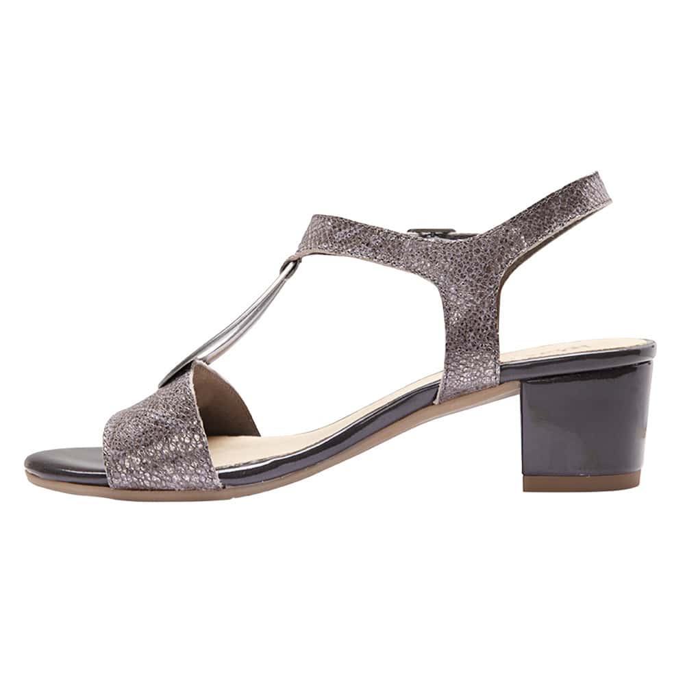 Eileen Heel in Metallic Leather