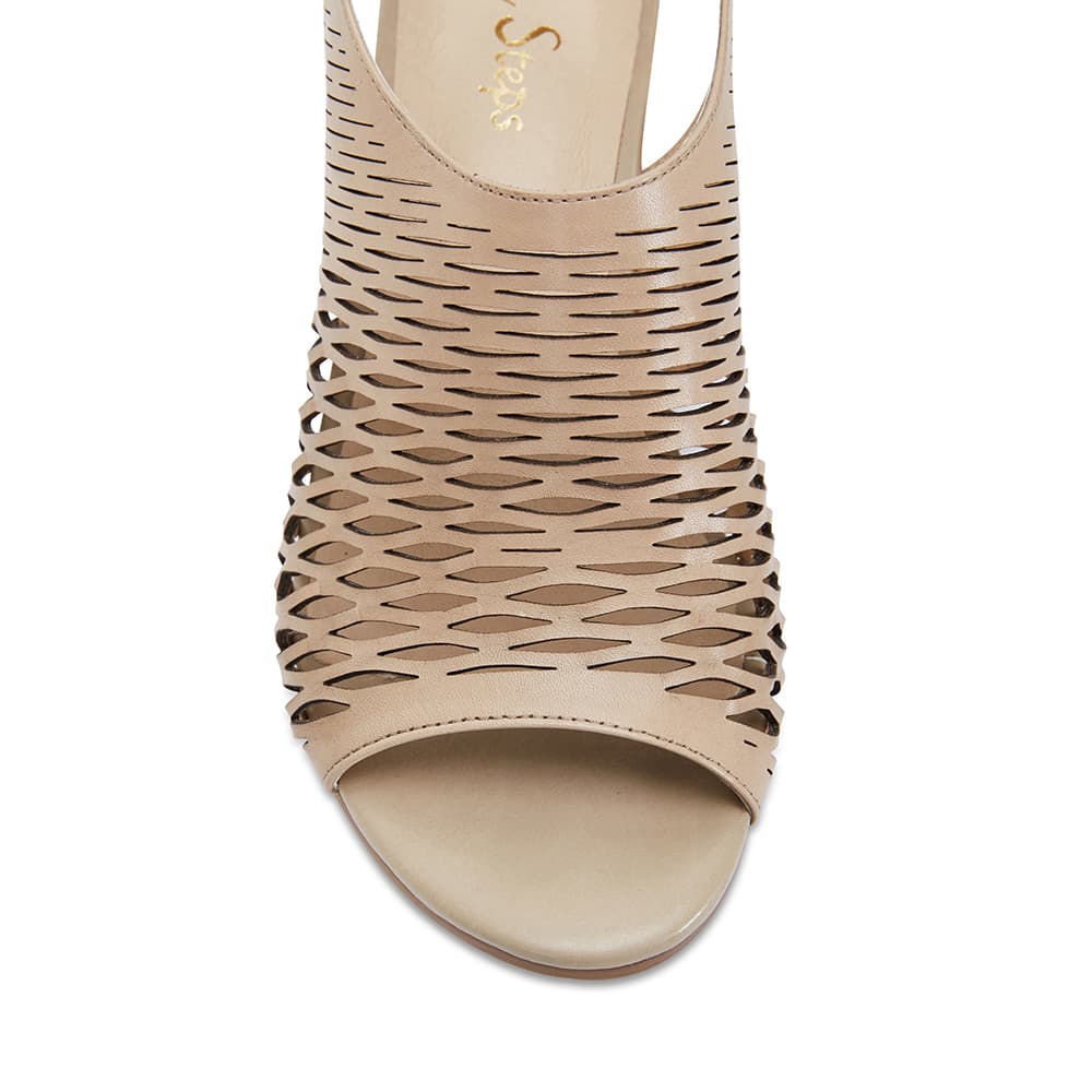 Etch Heel in Neutral Leather
