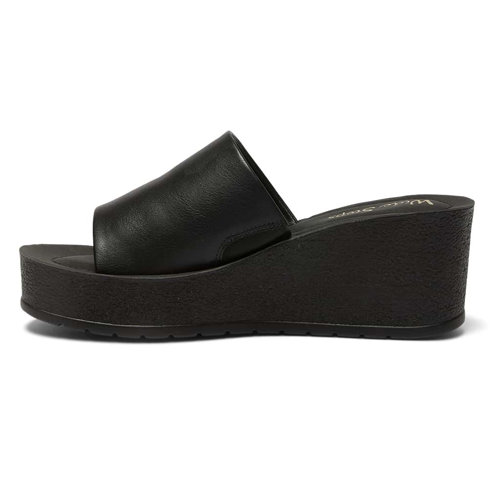 Landon Slide in Black Smooth