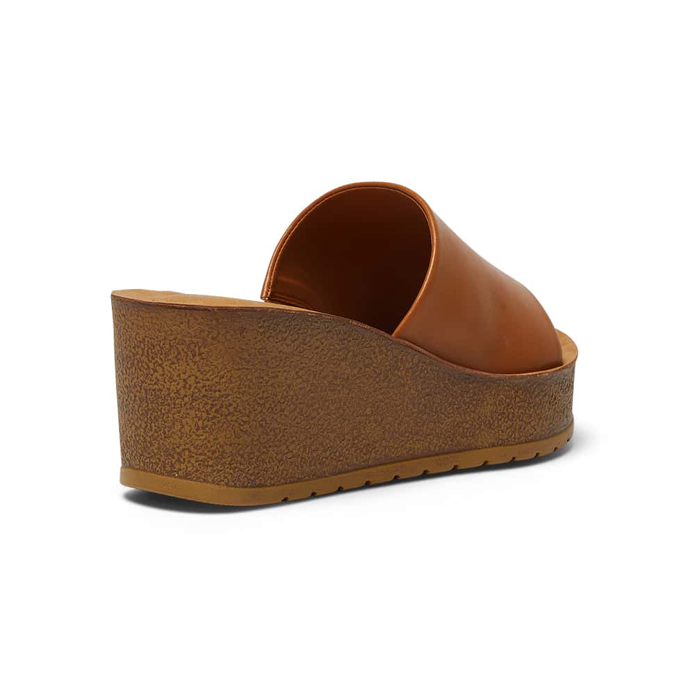 Landon Slide in Tan Smooth